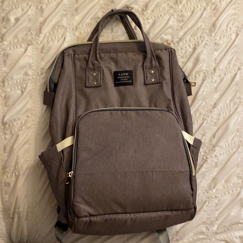 Land mommy and baby Hospital bag